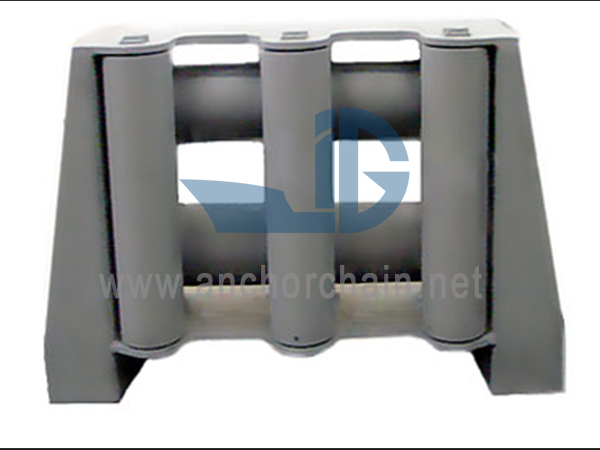 CB 3062-79 Bảy con lăn Fairlead Loại D