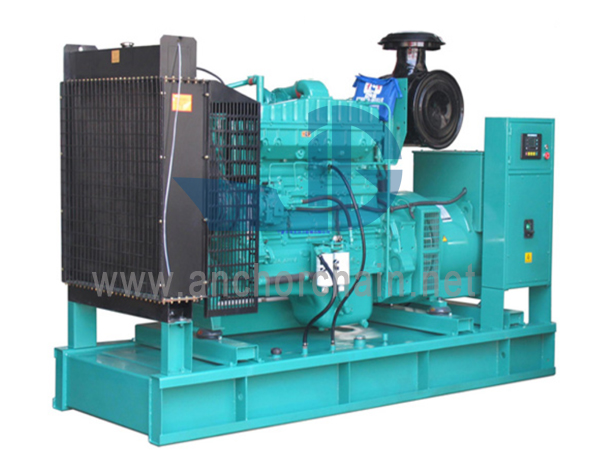 Bộ máy phát điện động cơ diesel Cummins 700KW Marine