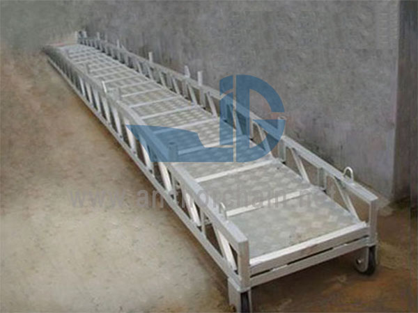 Đường sắt biển bằng nhôm