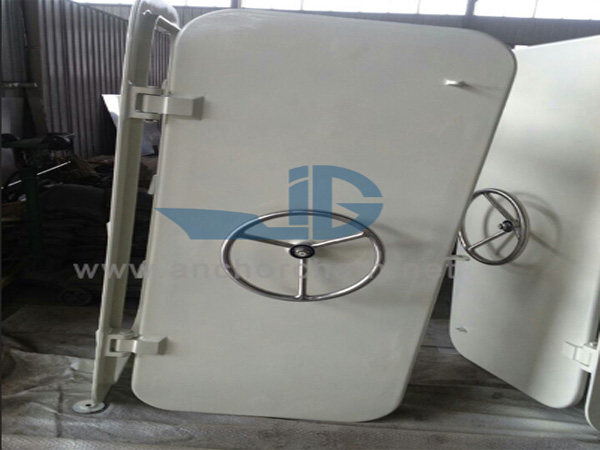 Cửa nhôm Marine hoạt động nhanh với thời tiết với tay quay trung tâm