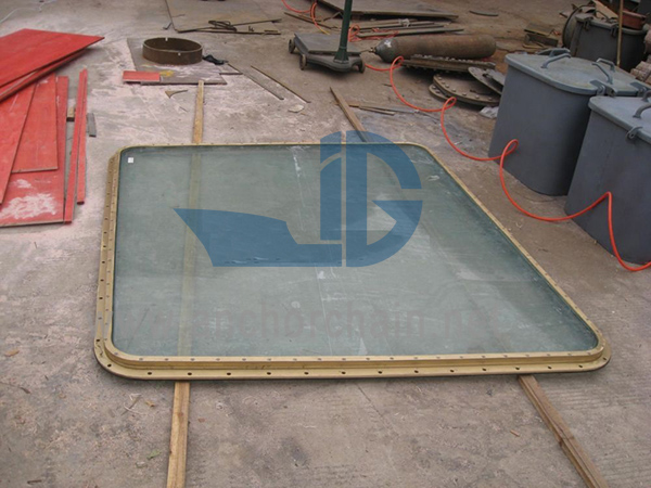 Cửa sổ cố định bằng đồng biển