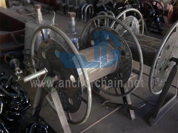 Tời neo
