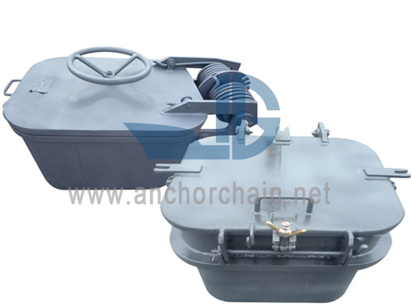 Nắp đậy bằng thép nhỏ