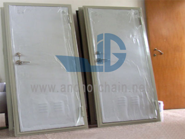 Cửa chống cháy bằng thép